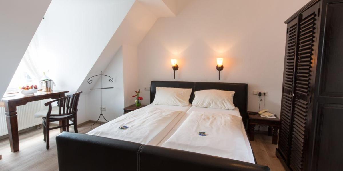 Hotel Zur Roemerbruecke Neuwied Luaran gambar